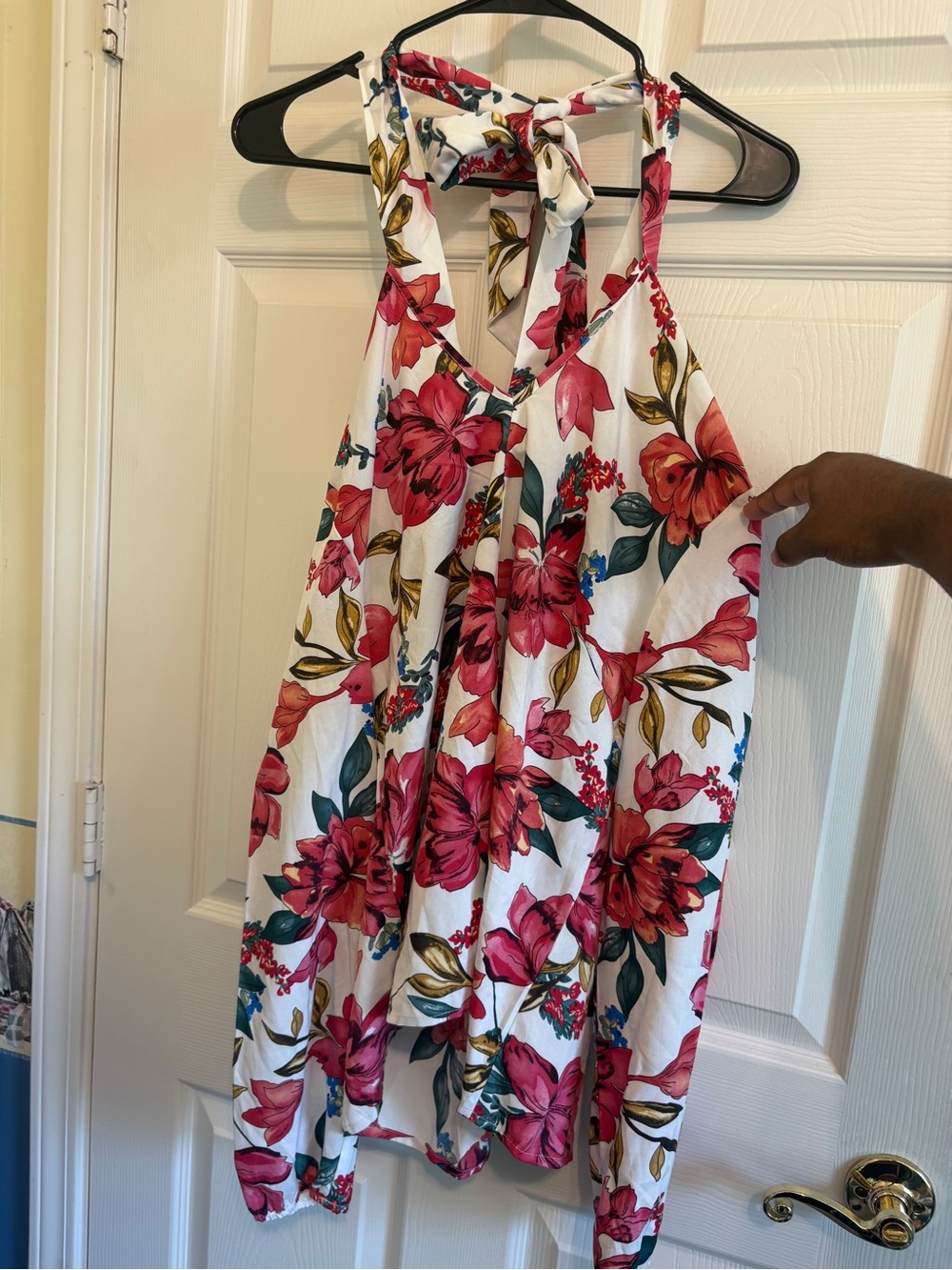 SHEIN White Resortwear Blouse with Vibrant Pink Floral and Blue Leaves